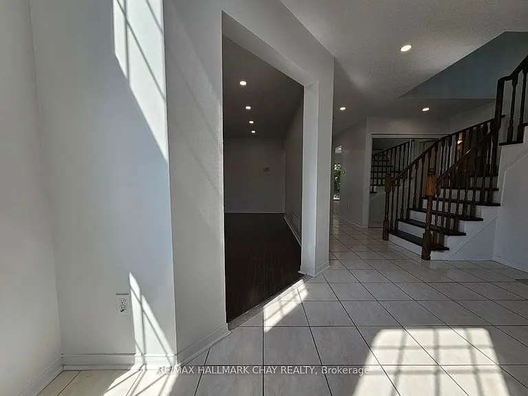 219 Wessenger Dr — Photo 4