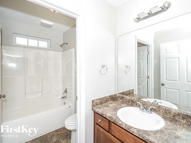 1805 Seayes Rd — Photo 14