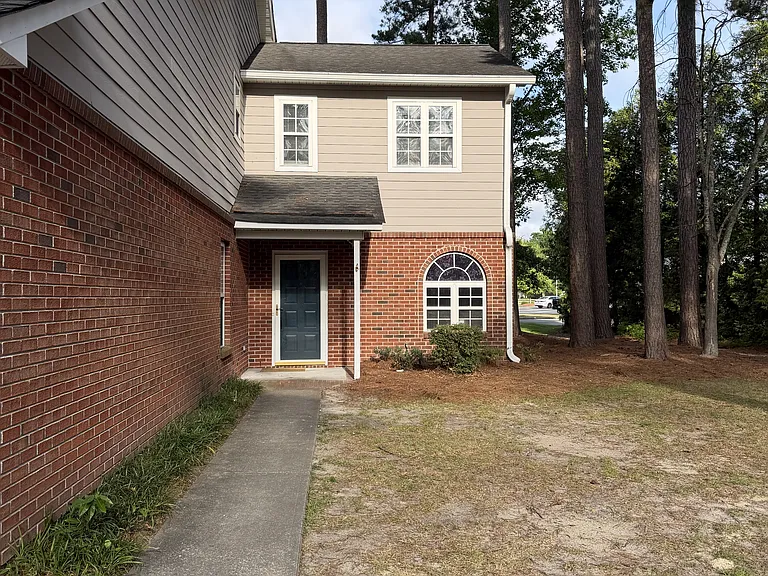 2731 Townes Dr #1 — Photo 2
