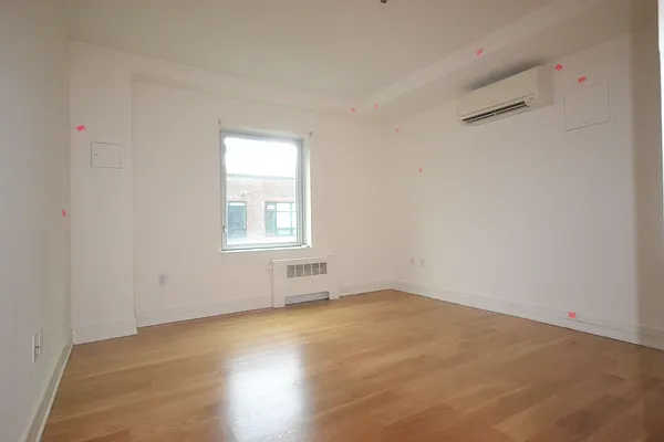 Rented by Bold New York | media 11