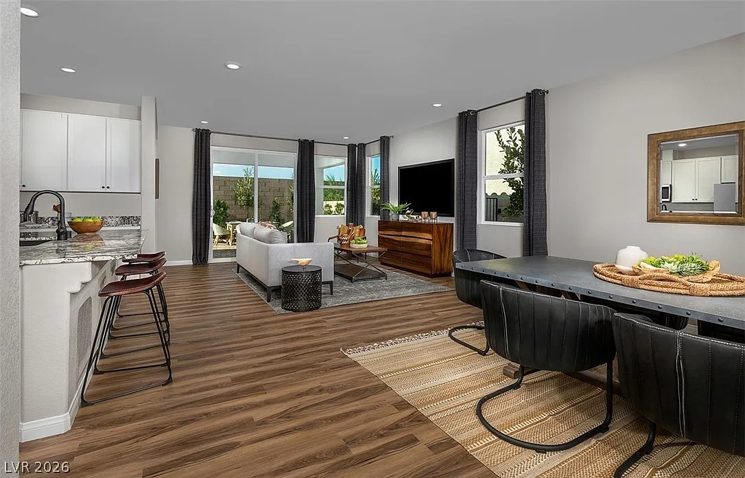 3 bed, 2.5 bath, 1845 sqft, $2,695 — Photo 3