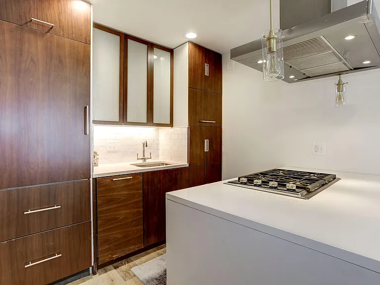 1416 Potomac Ave SE #2 — Photo 7