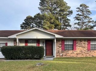 5 S Watlington Dr, Texarkana, TX 75501