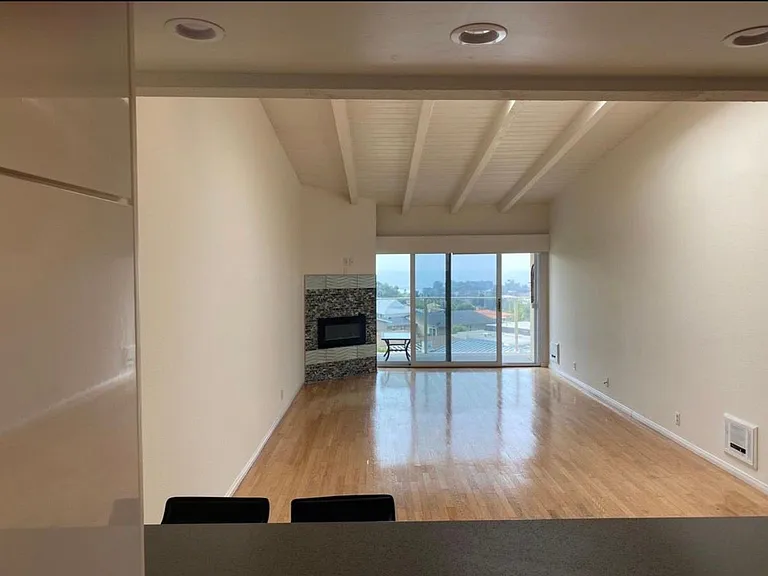 640 W Solana Cir #MAIN — Photo 8