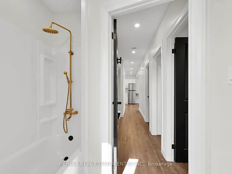 68 Kinrade Ave — Photo 13
