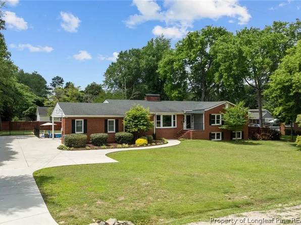227 Stacy Weaver Dr, Fayetteville, NC 28311
