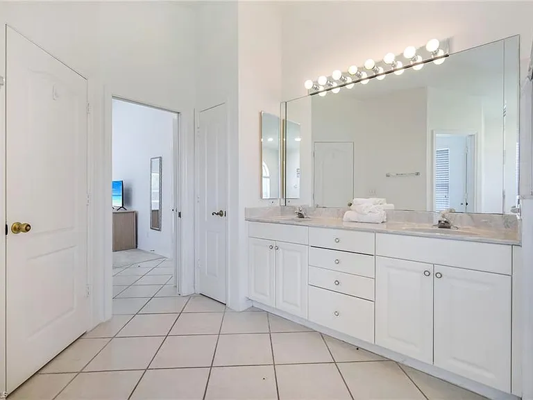 5110 Brixton Ct — Photo 17
