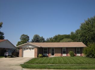 7119 Dial Dr, Dayton, OH 45424