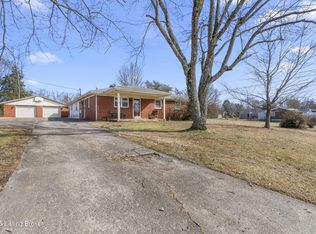158 Azure Dr, Mount Washington, KY 40047