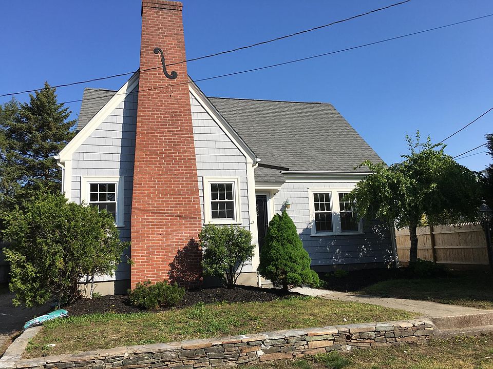 1st image of 18 Oriole St