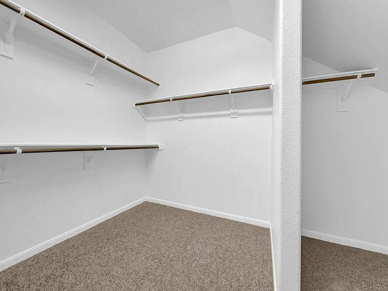 16911 Wedgeside Park — Photo 22