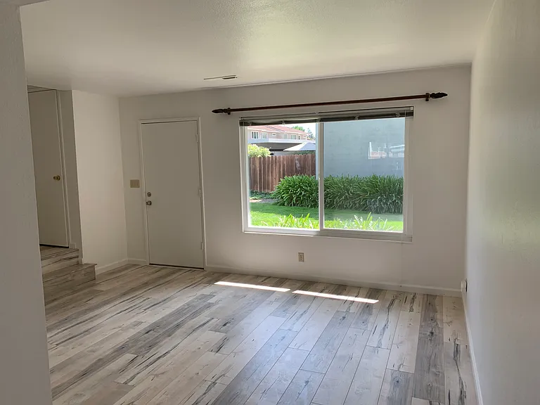 3089 Tonopah Cir — Photo 2