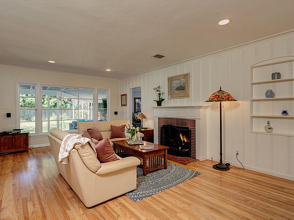 4th image of 4463 Hobbs Dr