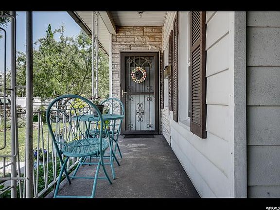 3rd image of 164 E Downington Ave