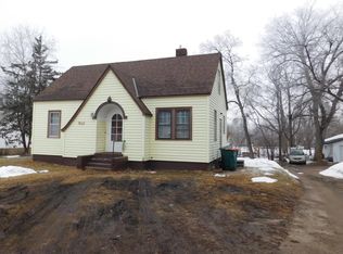 614 1st Ave NE, Long Prairie, MN 56347