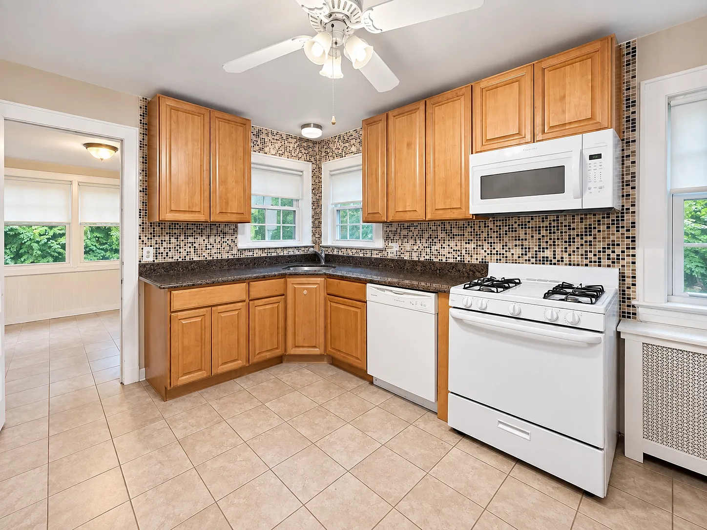 2 bed, 1200 sqft, $2,950 — Photo 4