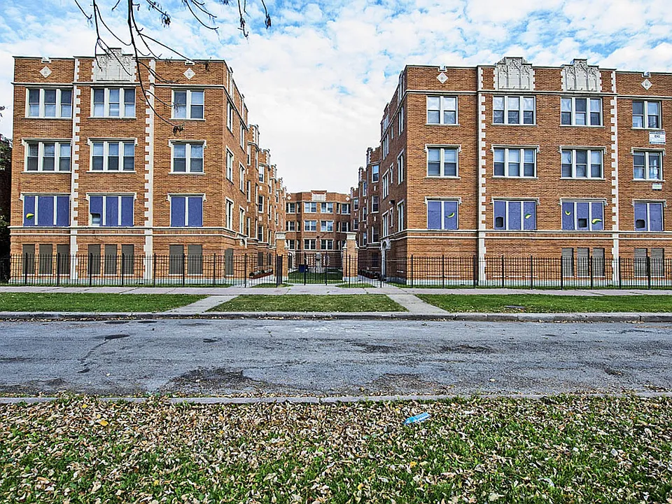 3600 W Franklin