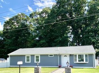 36 Elizabeth Rd, Billerica, MA 01821