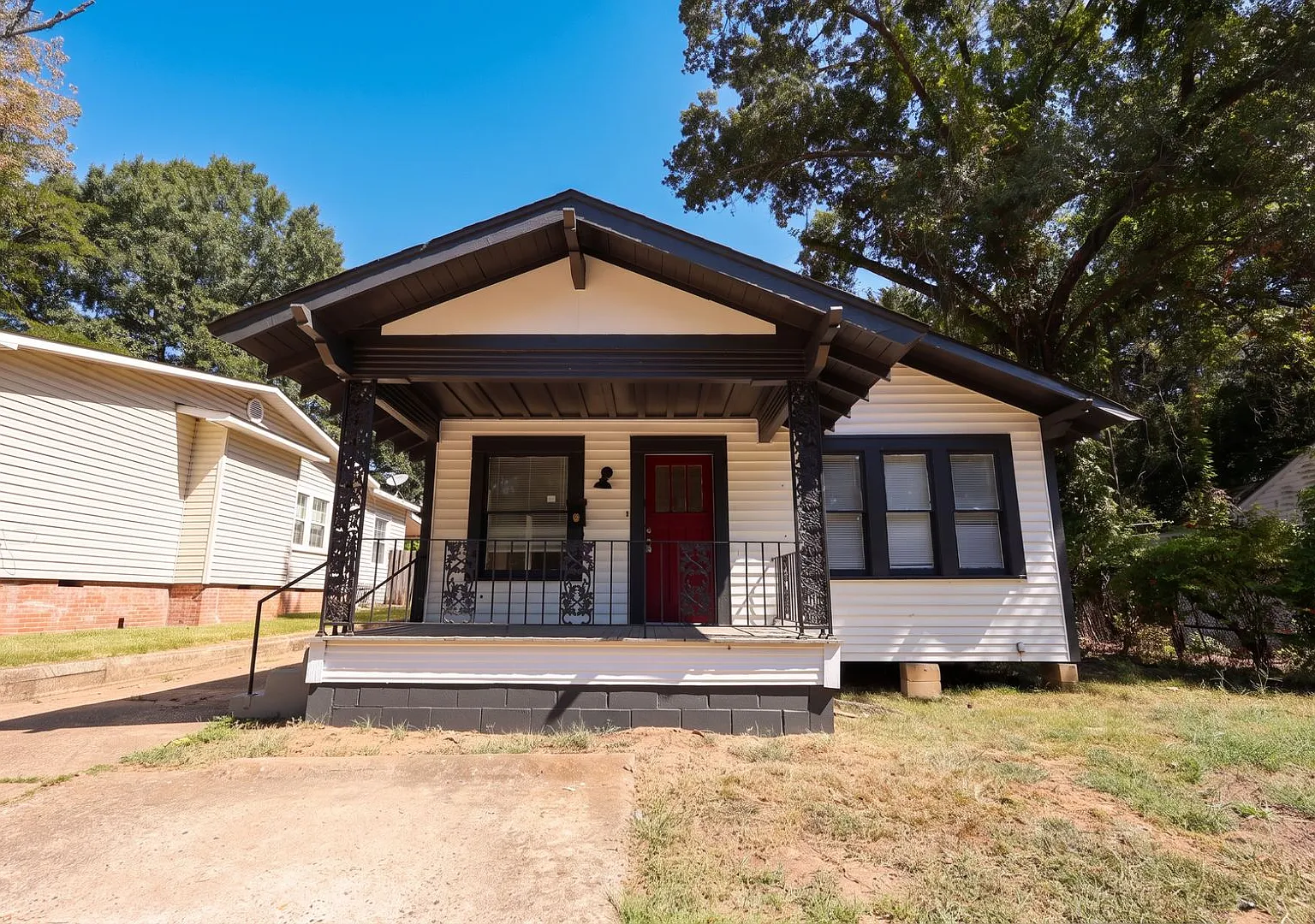 742 Columbia St Shreveport, LA 71104 — Photo 1