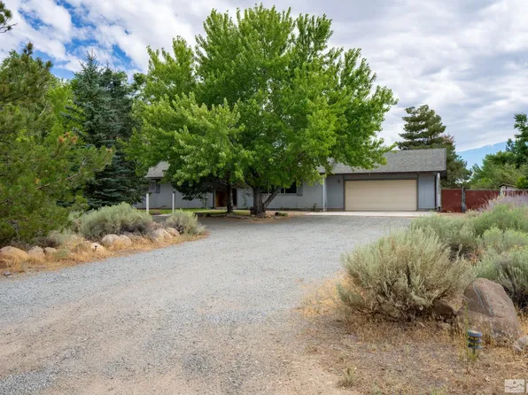 1511 Downs Dr, Minden, NV 89423