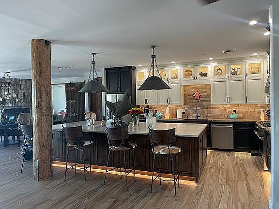 2nd image of 22412 N Los Caballos Dr