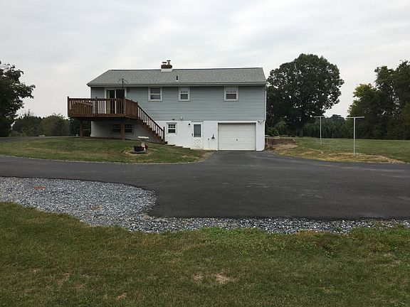 Back of house and driveway