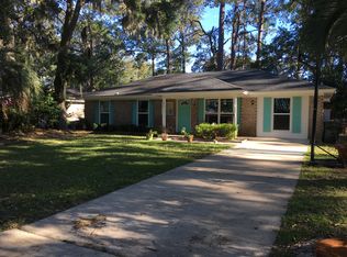 211 Port Royal Dr, Savannah, GA 31410