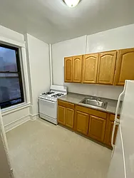 Rented by LRGNY Group, Inc.