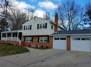 3 Royal Oak Rd, Lawrence Twp, NJ 08648