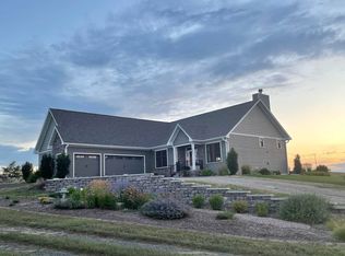 4652 N Prairie Trace Rd, Sutherland, NE 69165