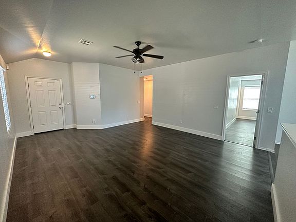 5th image of 10305 Hidden Village Dr