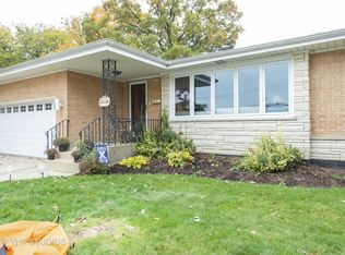 4550 N Potawatomie Ave, Chicago, IL 60656