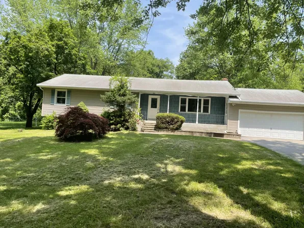 19 Saddle Ridge Drive, Hopewell Junction, NY 12533