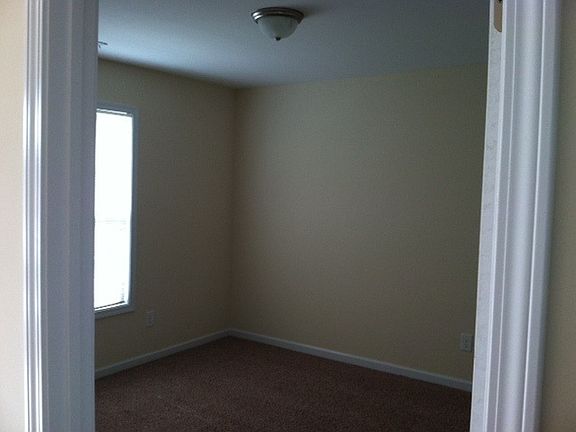 2nd image of 3703 Hillcrest Dr