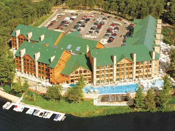 350 E Hiawatha Dr #420, Wisconsin Dells, WI 53965