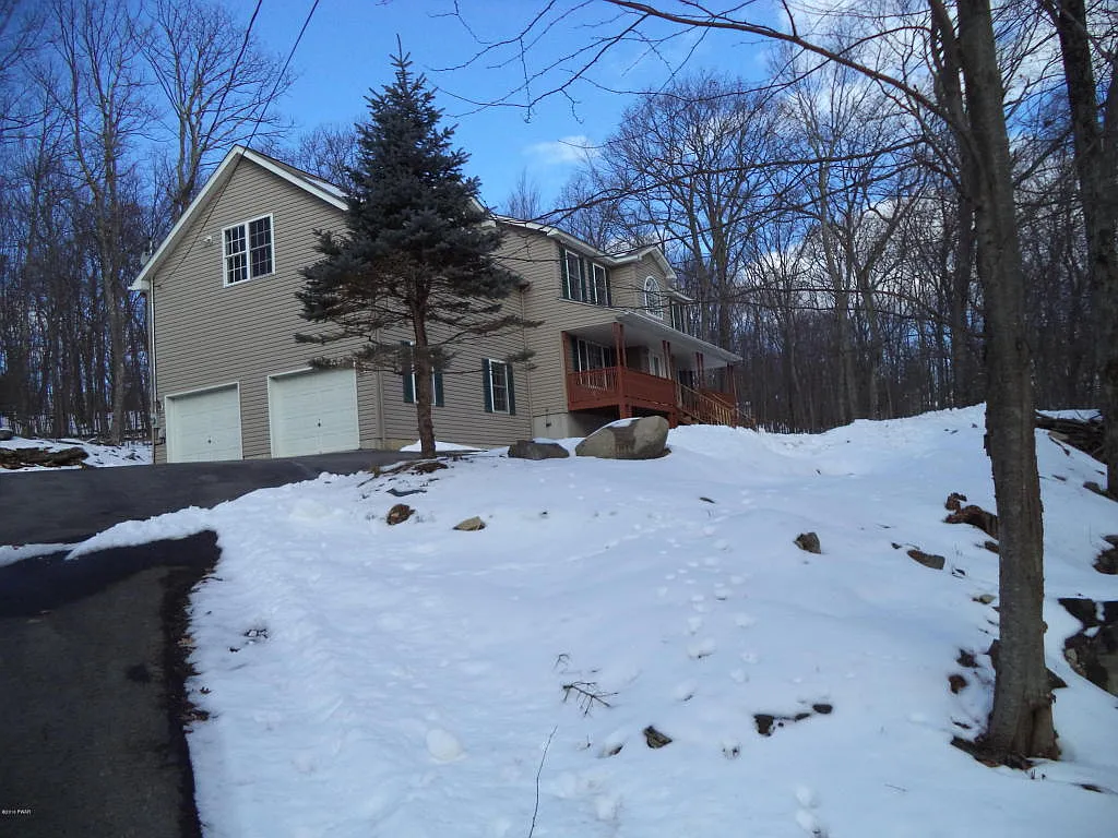 143 Arrowood Dr photo 1