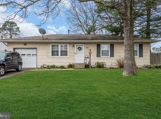 117 Bowsprit Rd, Manahawkin, NJ 08050