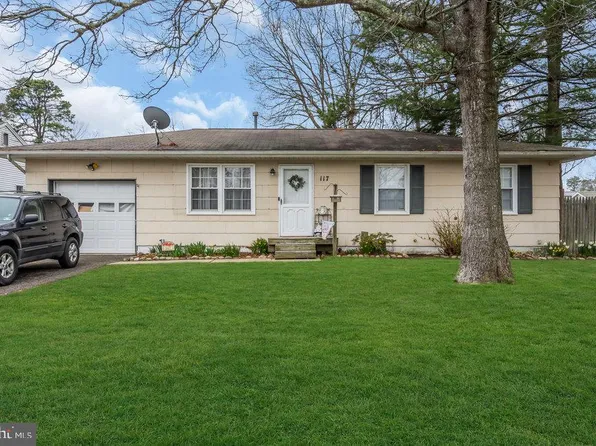 117 Bowsprit Rd, Manahawkin, NJ 08050