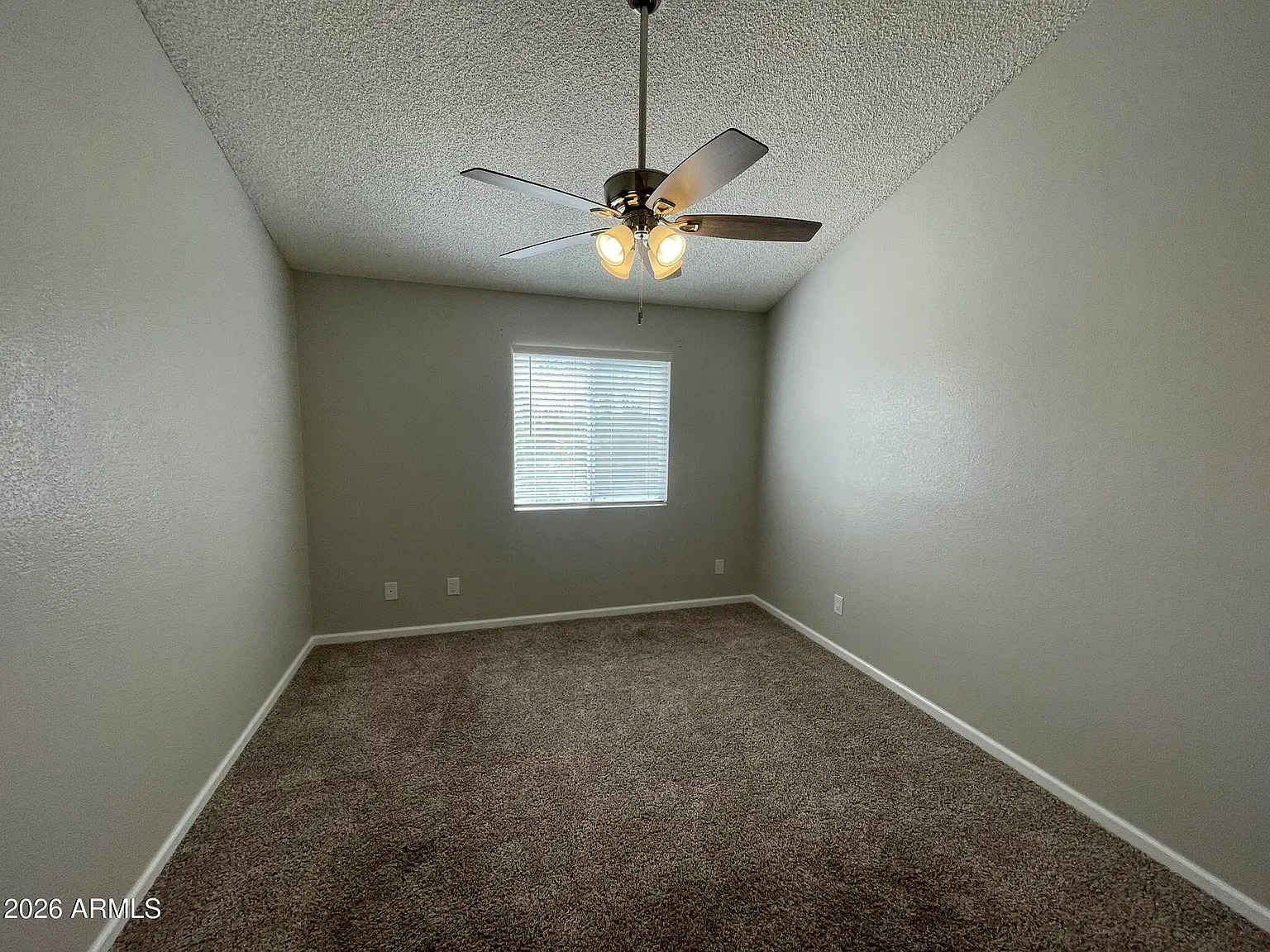 4 bed, 2.5 bath, 1548 sqft, $2,395 — Photo 3