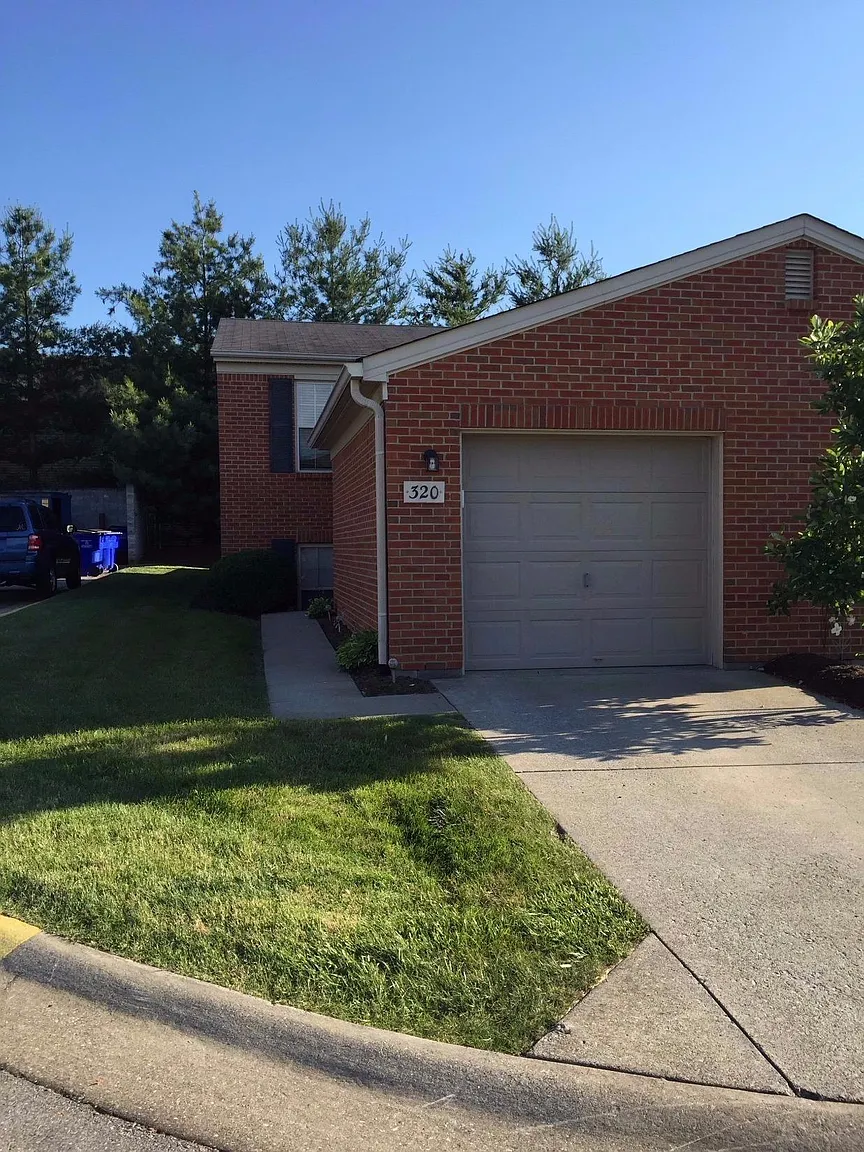 320 Outrider Way photo 1