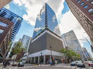550 N Saint Clair St APT 902, Chicago, IL 60611