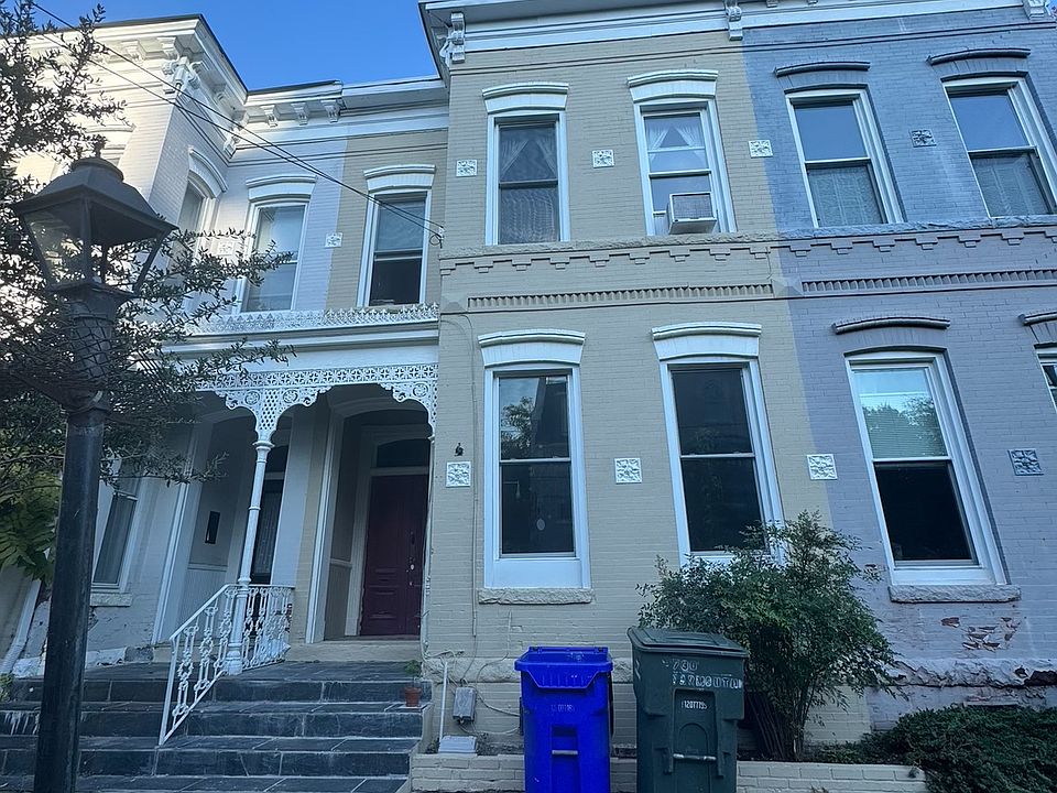 1st image of 730 Yarmouth St Unit 2