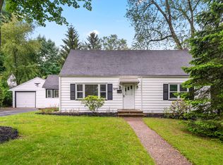 85 Serpentine Rd, Demarest, NJ 07627