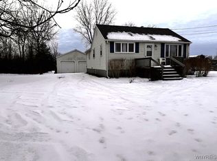 7521 Porter Rd, Niagara Falls, NY 14304