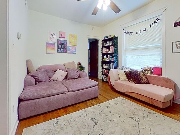 3rd image of 1950 W Belle Plaine Ave #2