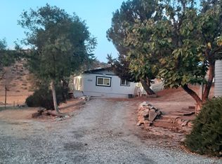 27100 Assault Dr, Tehachapi, CA 93561