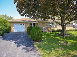 443 S Adams St, Westmont, IL