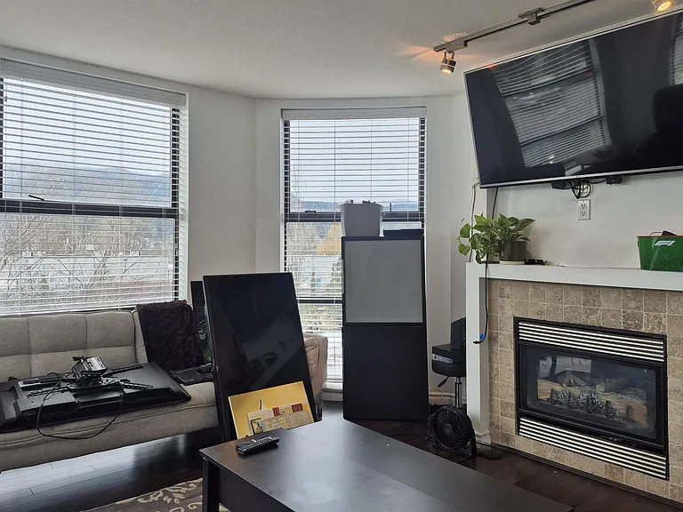 84 Grant St #2010 — Photo 5