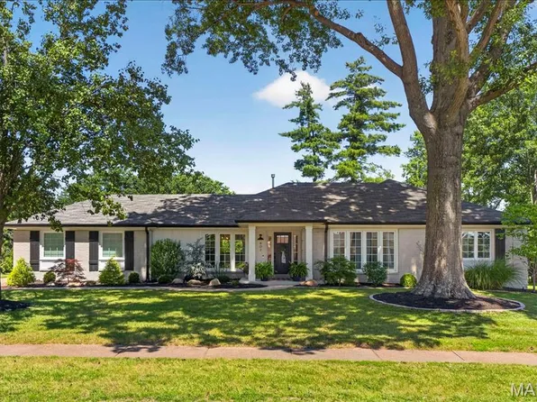 607 Packford Dr, Chesterfield, MO 63017