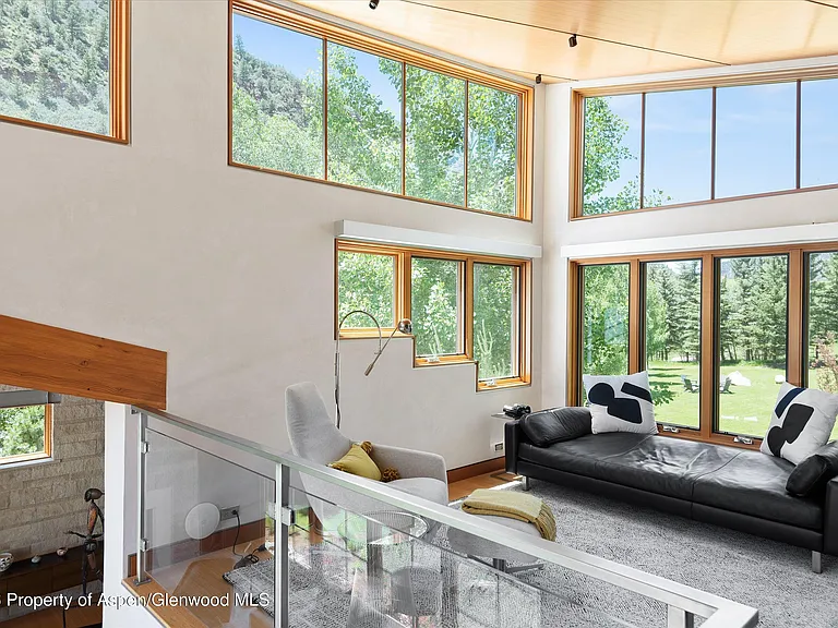 2556 Lower River Rd — Photo 21
